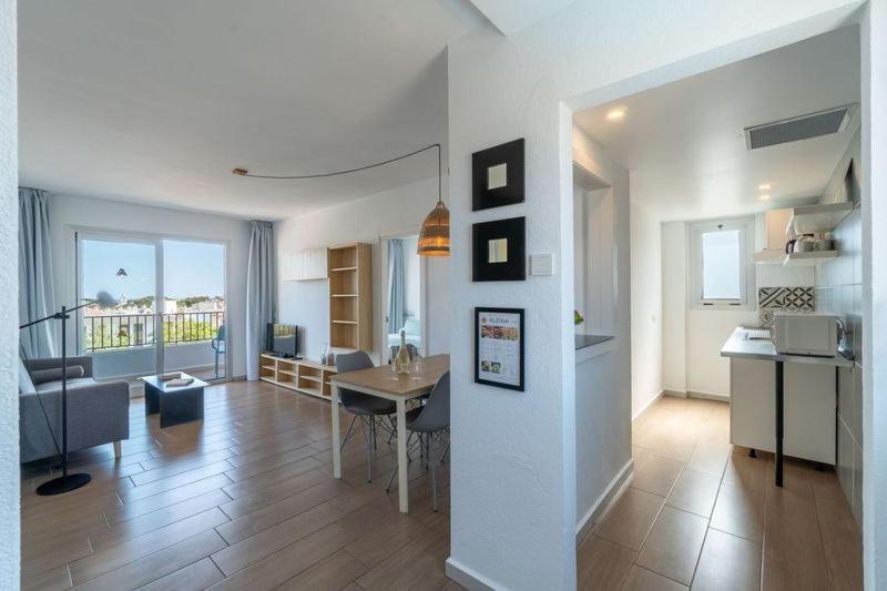 Apartaments La Perla Negra Cala Ratjada  Buitenkant foto
