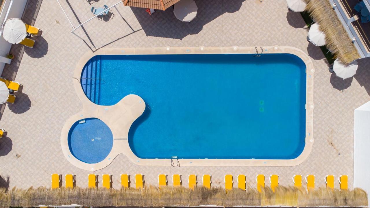 Apartaments La Perla Negra Cala Ratjada  Buitenkant foto