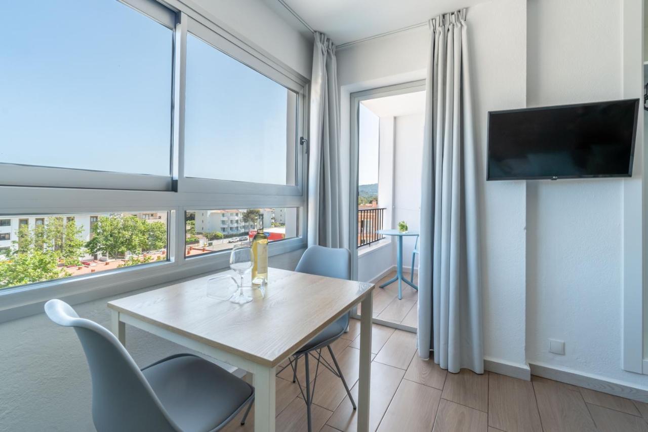 Apartaments La Perla Negra Cala Ratjada  Buitenkant foto