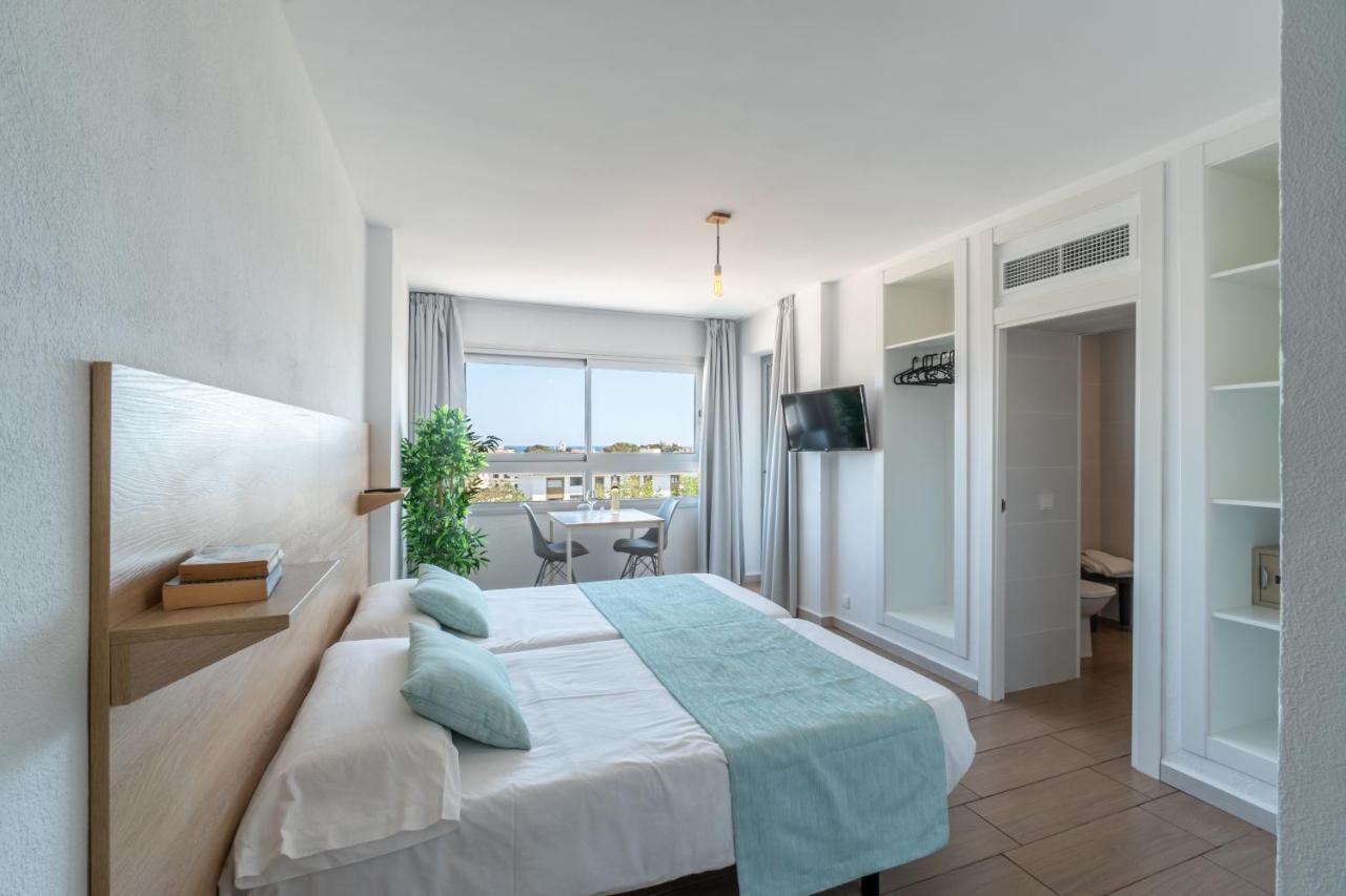 Apartaments La Perla Negra Cala Ratjada  Buitenkant foto