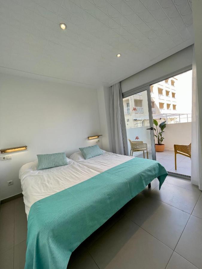Apartaments La Perla Negra Cala Ratjada  Buitenkant foto