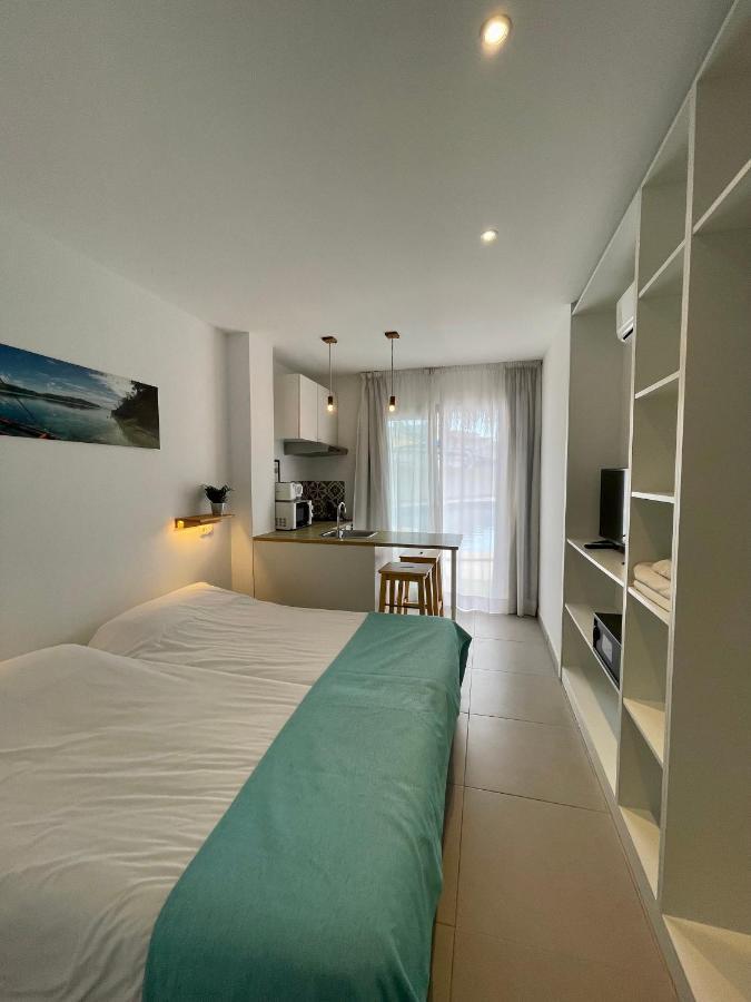 Apartaments La Perla Negra Cala Ratjada  Buitenkant foto